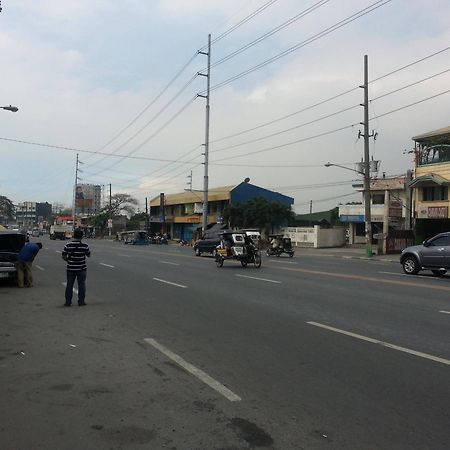Mariposa Budget Hotel - Taytay Taytay  Bagian luar foto